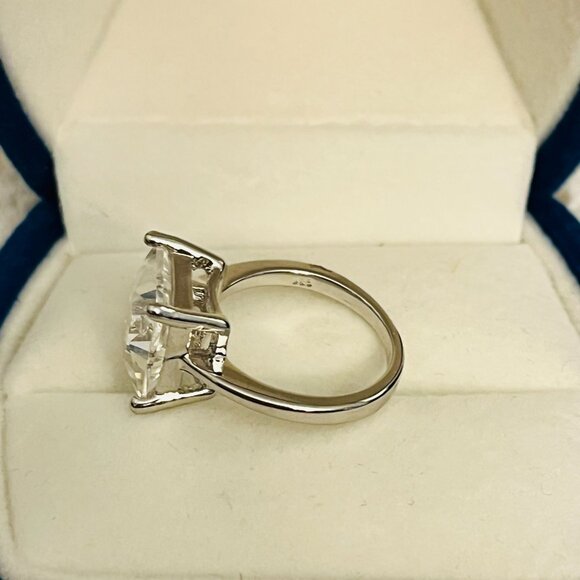 Sterling Silver 925 with White Shapphire CZ Size 5 - Picture 5 of 7